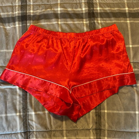 Victoria’s Secret Sleep Shorts - Picture 2 of 5